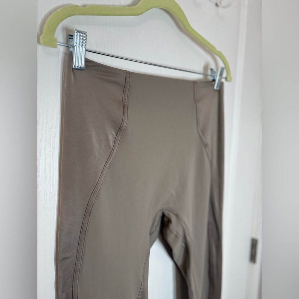 lululemon•Align No Line™ High-Rise Pant•NEW RELEASE•NWOT•Satin Shine Ash Grey•10 - Picture 13 of 16